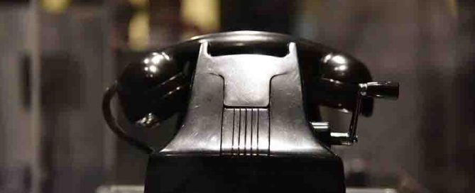 المكتب الأخضر والهاتف الأسود عندما كان الملك فهد وزير المعارف