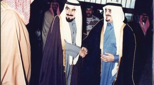عند إعلان انتهاء حرب تحرير الكويت في فبراير 1991 كان الفهد أول المهنئين لقيادتها وحكومتها وشعبها